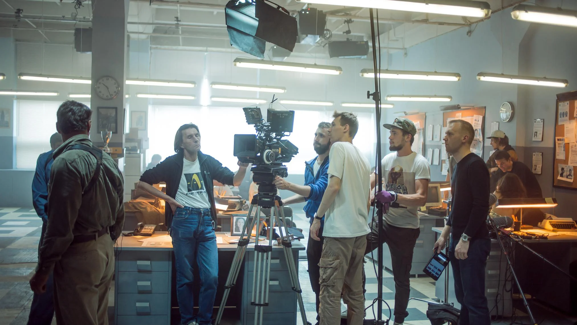 电影拍摄现场专业团队工作照